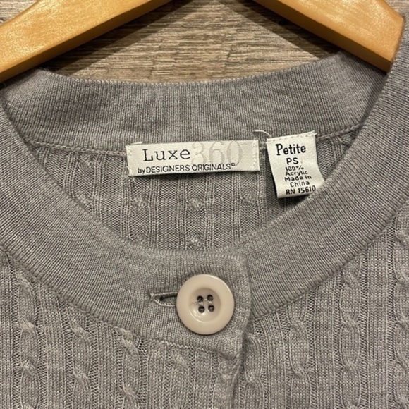 Luxe 360 Cable gray knit cropped sweater cardigan size petite small - Picture 5 of 10